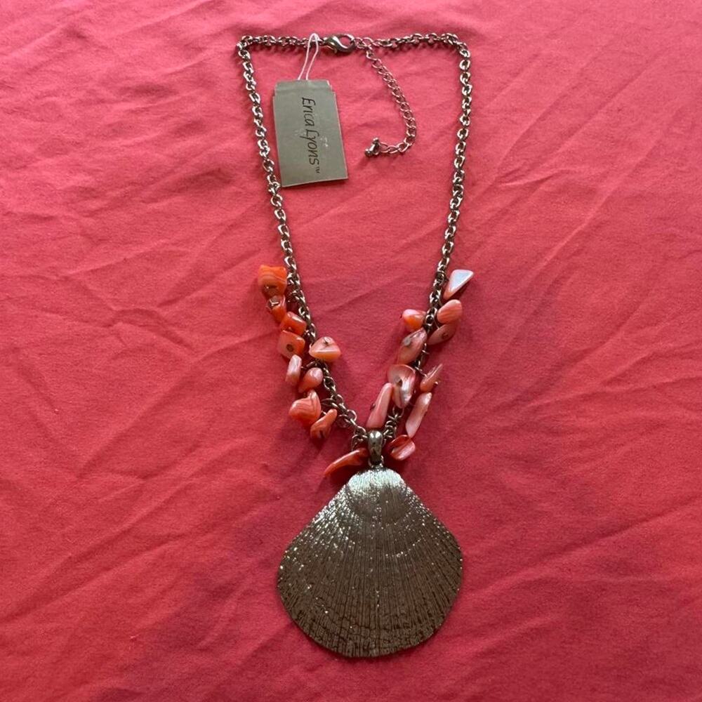 Erica Lyons BrandNew w Tag Necklace w orangestone beads w Large Seashell Pendant